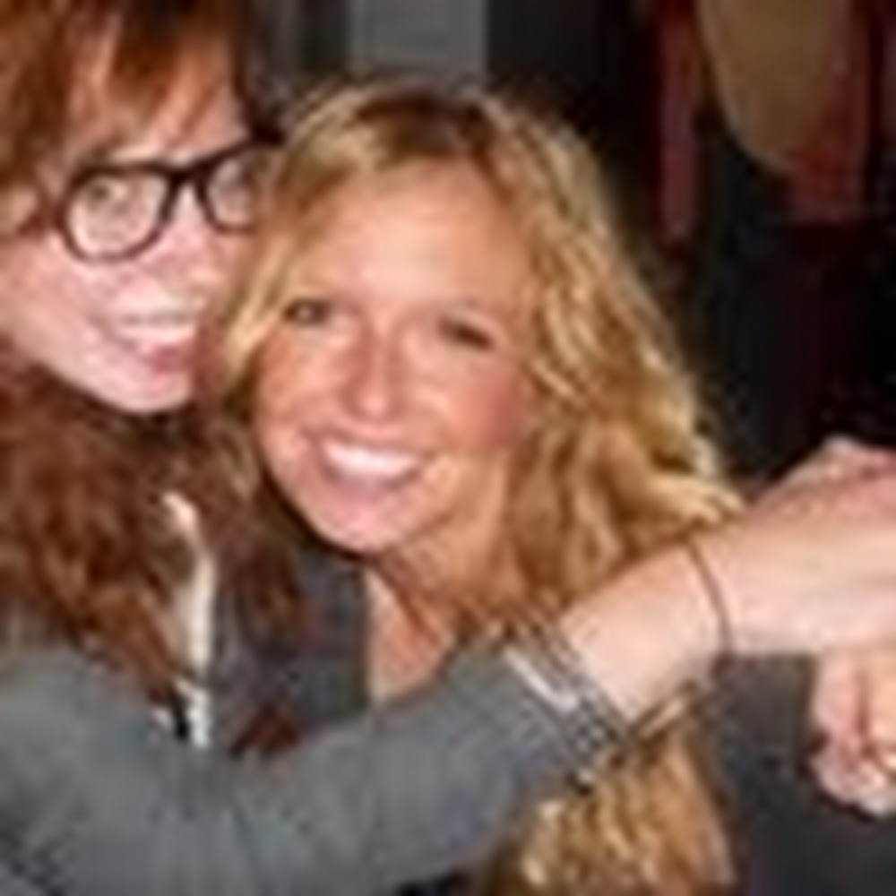 Meet your Posher, Carrie